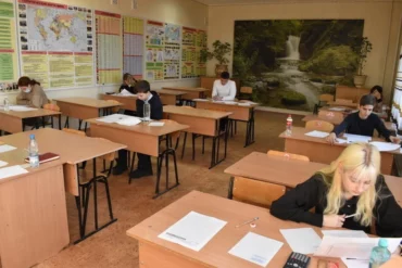Как в этом году будет проводиться государственная итоговая аттестация в школах Мариуполя и ДНР